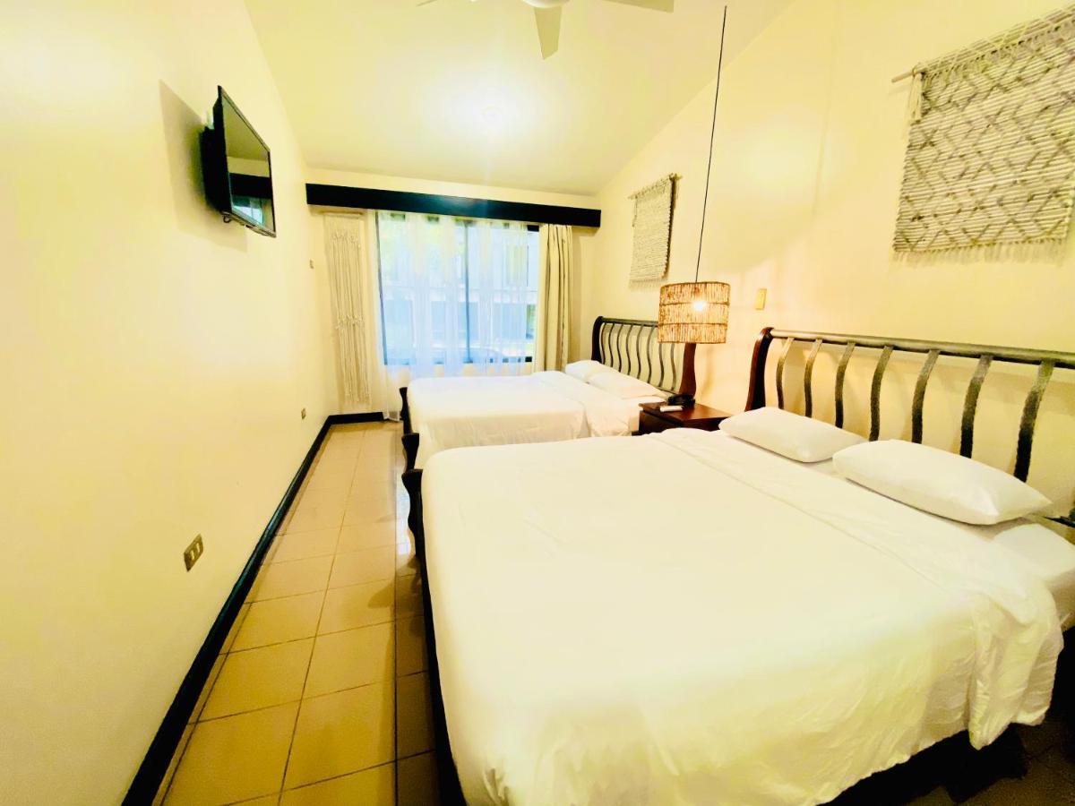 Hotel Mango Airport Río Segundo Kültér fotó