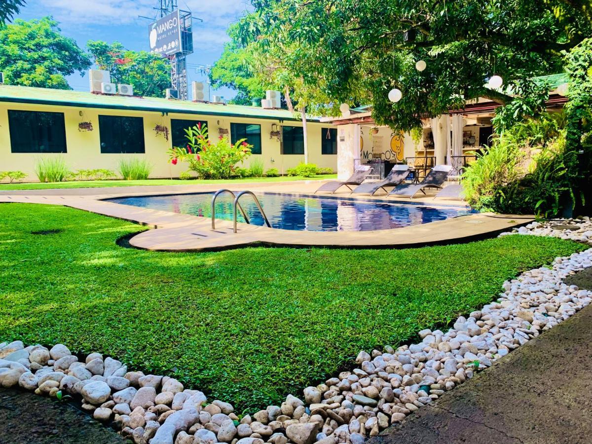 Hotel Mango Airport Río Segundo Kültér fotó
